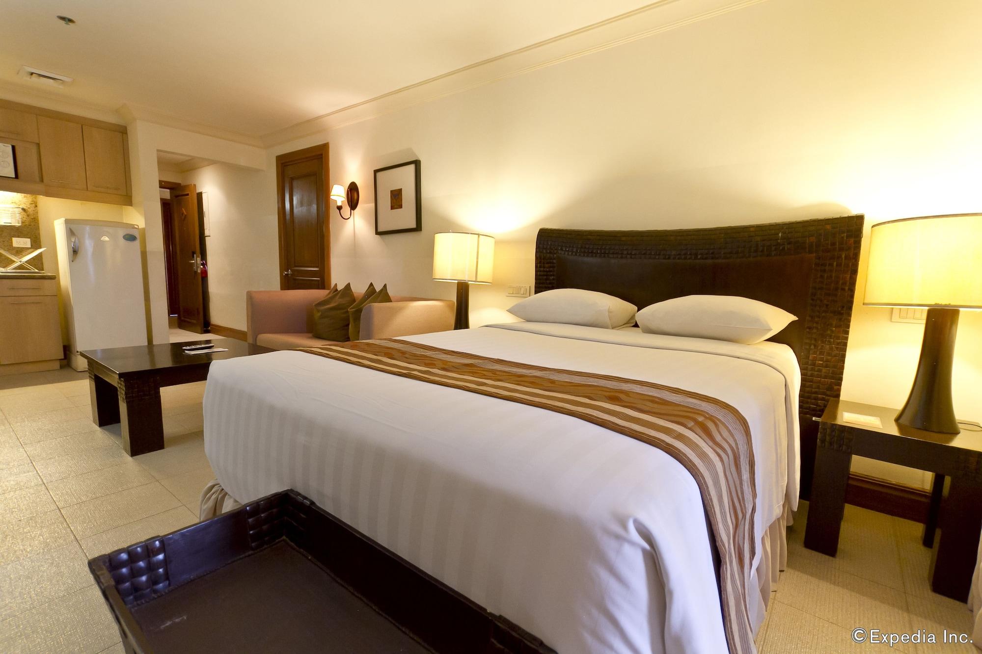 Crown Regency Suites Mactan Lapu-Lapu City Buitenkant foto