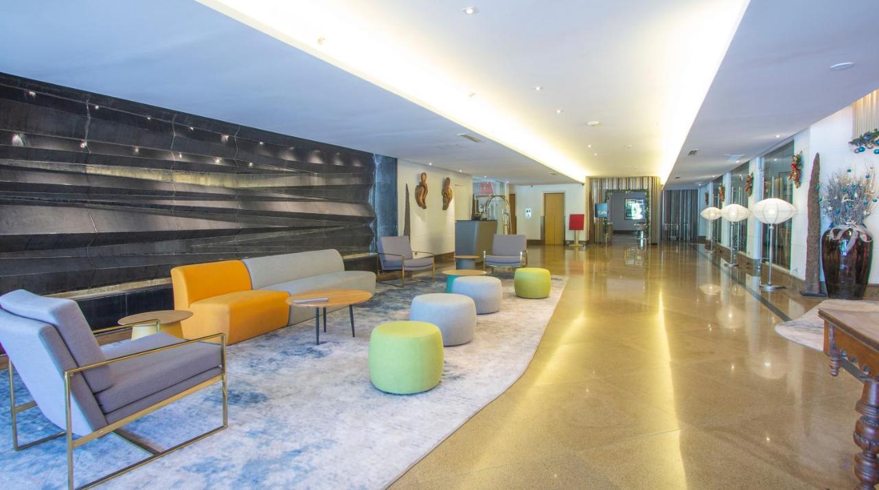 Crown Regency Suites Mactan Lapu-Lapu City Buitenkant foto
