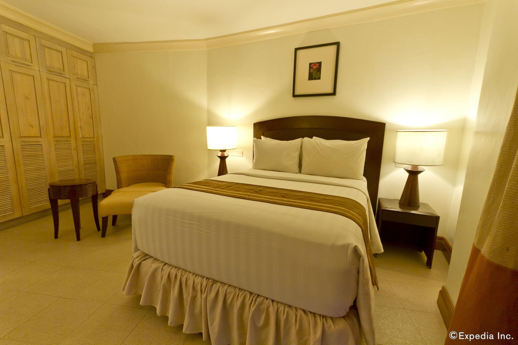 Crown Regency Suites Mactan Lapu-Lapu City Buitenkant foto