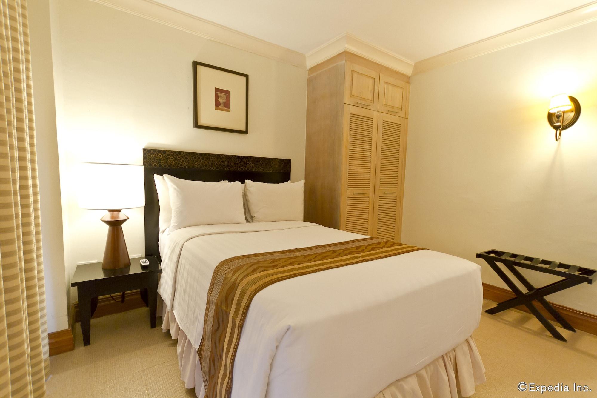 Crown Regency Suites Mactan Lapu-Lapu City Buitenkant foto